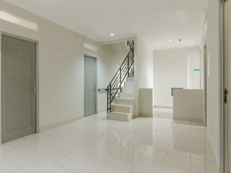 Reddoorz @ Cipete Raya Otel Cakarta Dış mekan fotoğraf