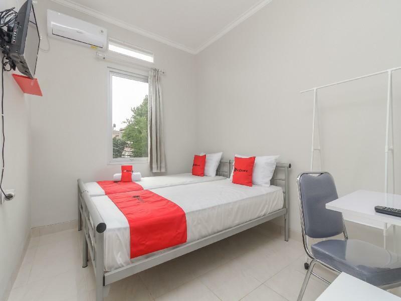 Reddoorz @ Cipete Raya Otel Cakarta Dış mekan fotoğraf