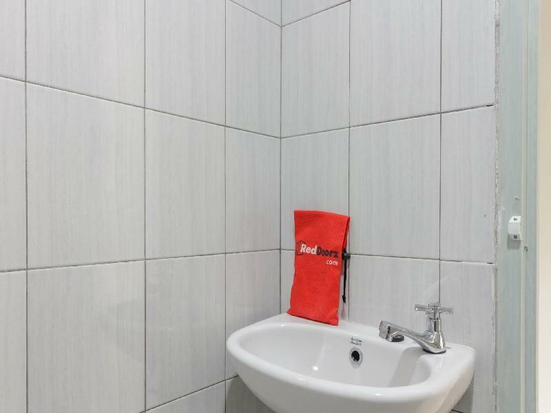 Reddoorz @ Cipete Raya Otel Cakarta Dış mekan fotoğraf